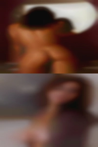 Girl play nude and females just fun.